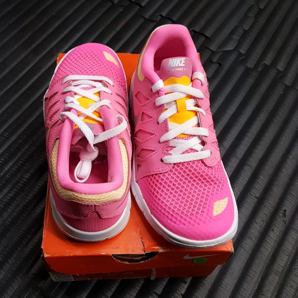 New Nike sneakers size 1